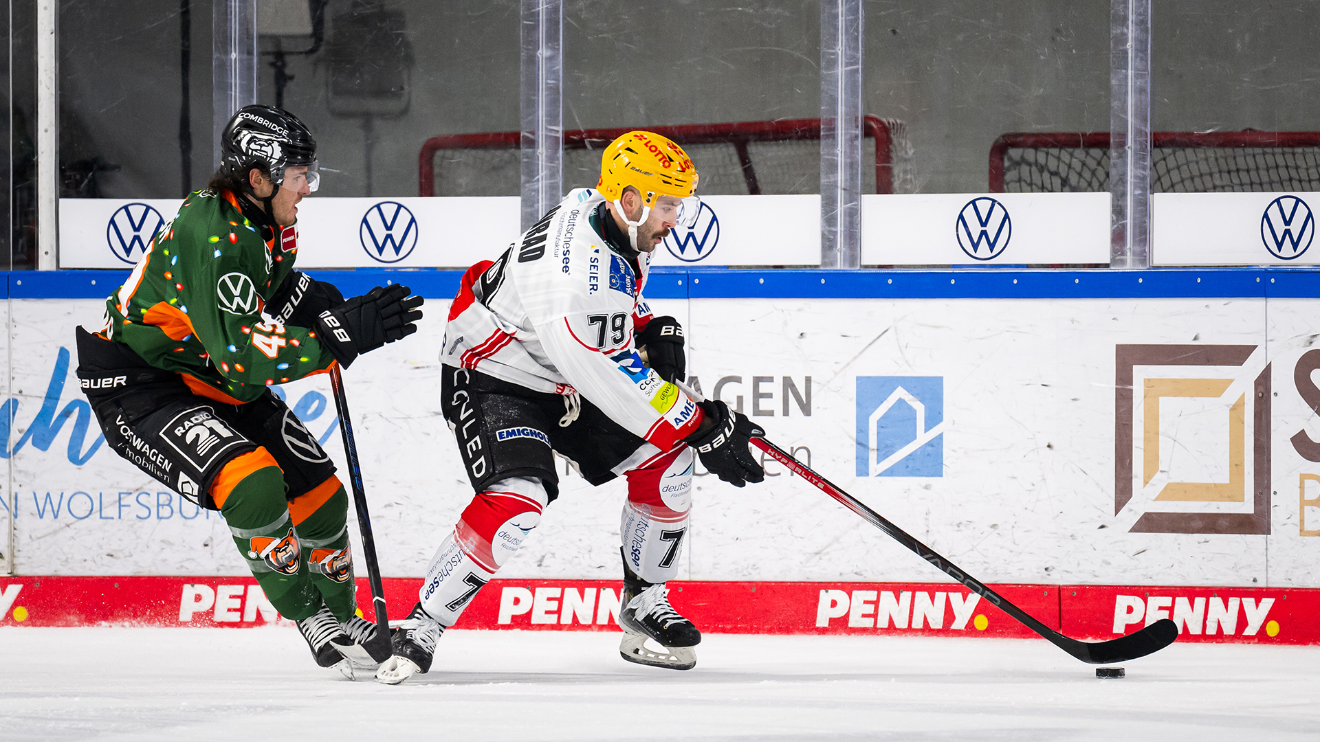 Grizzlys Wolfsburg gg. Pinguins Bremerhaven